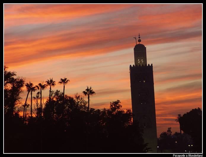 Vistas desde el Cafe Glacier el Fna Marrakech atardecer Koutubia